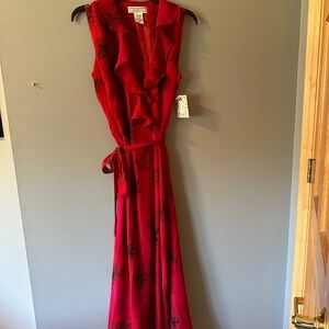 Red Sleeveless Dress